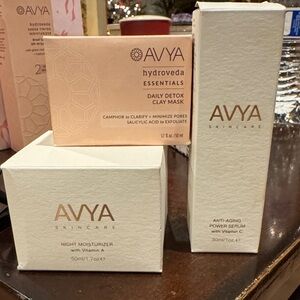 BUY 2 GET 1 FREE ~ AVYA Skincare Set with Night time Moisturizer, Serum & Mask